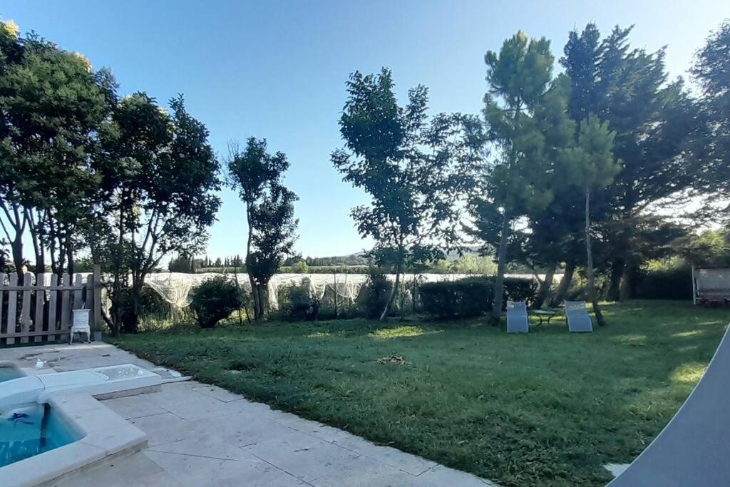 Lagnes Chambre D'Hotes Manon - Domaine Les Peupliers - المظهر الخارجي الصورة